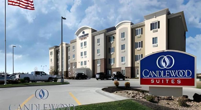 Candlewood Suites Saint Joseph By Ihg Εξωτερικό φωτογραφία