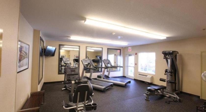 Candlewood Suites Saint Joseph By Ihg Εξωτερικό φωτογραφία