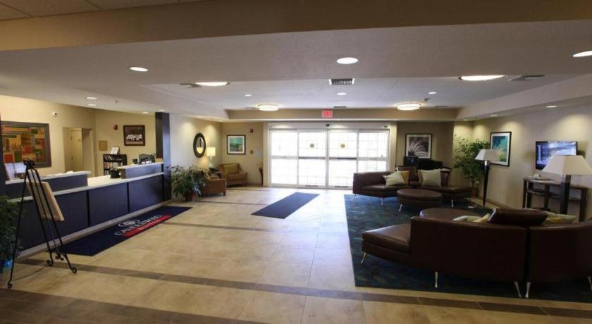 Candlewood Suites Saint Joseph By Ihg Εξωτερικό φωτογραφία
