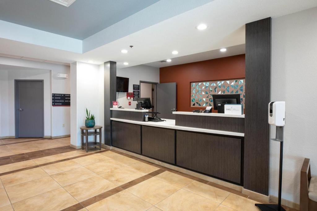 Candlewood Suites Saint Joseph By Ihg Εξωτερικό φωτογραφία