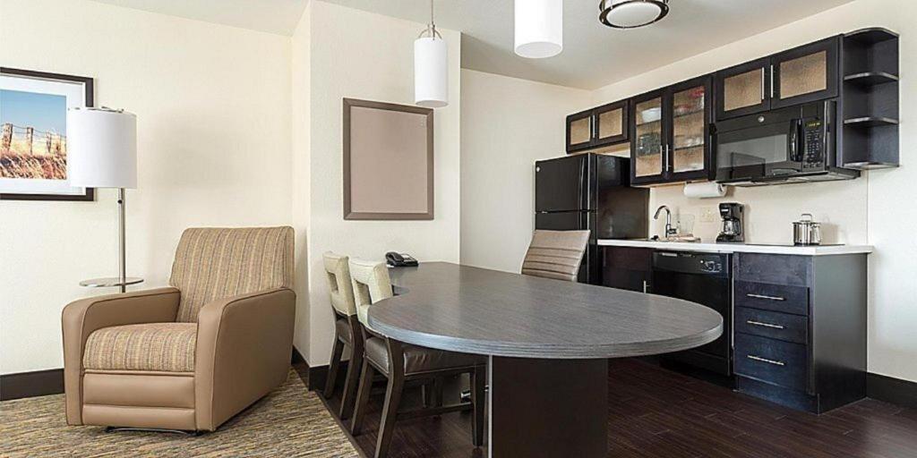 Candlewood Suites Saint Joseph By Ihg Εξωτερικό φωτογραφία