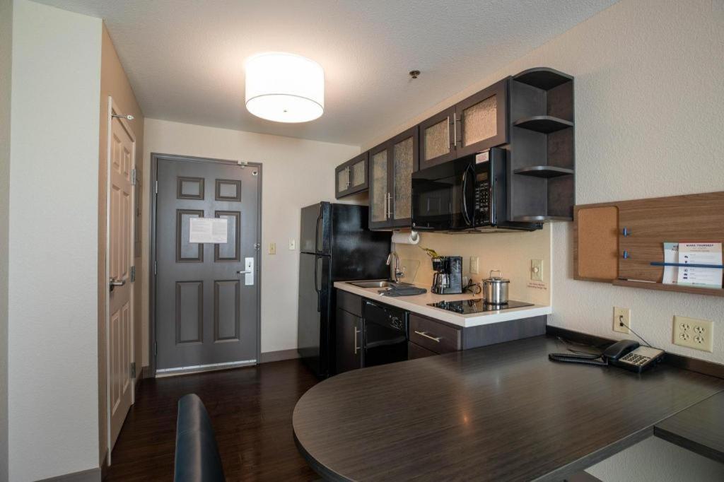 Candlewood Suites Saint Joseph By Ihg Εξωτερικό φωτογραφία